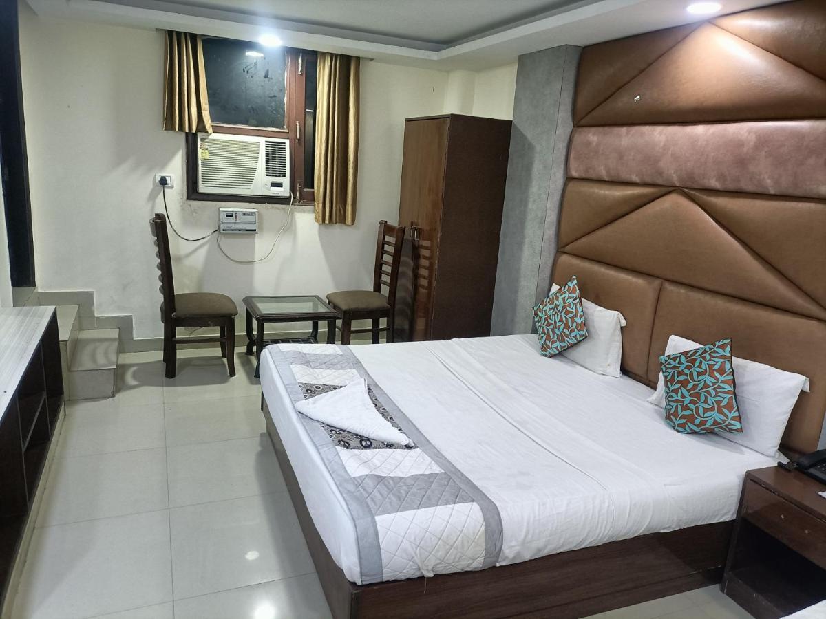 King Delhi Airport Hotel New Delhi Exterior photo