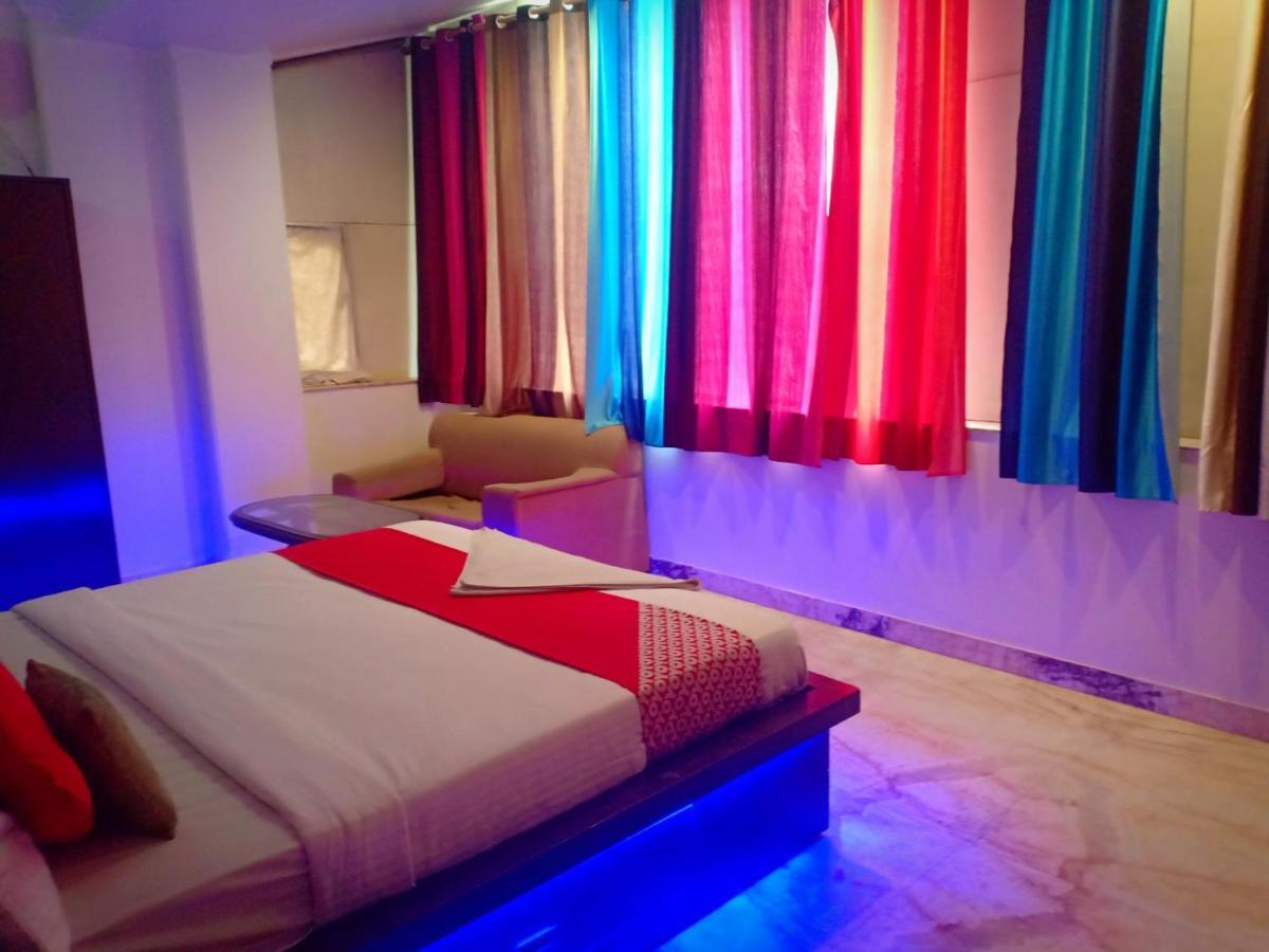 King Delhi Airport Hotel New Delhi Exterior photo